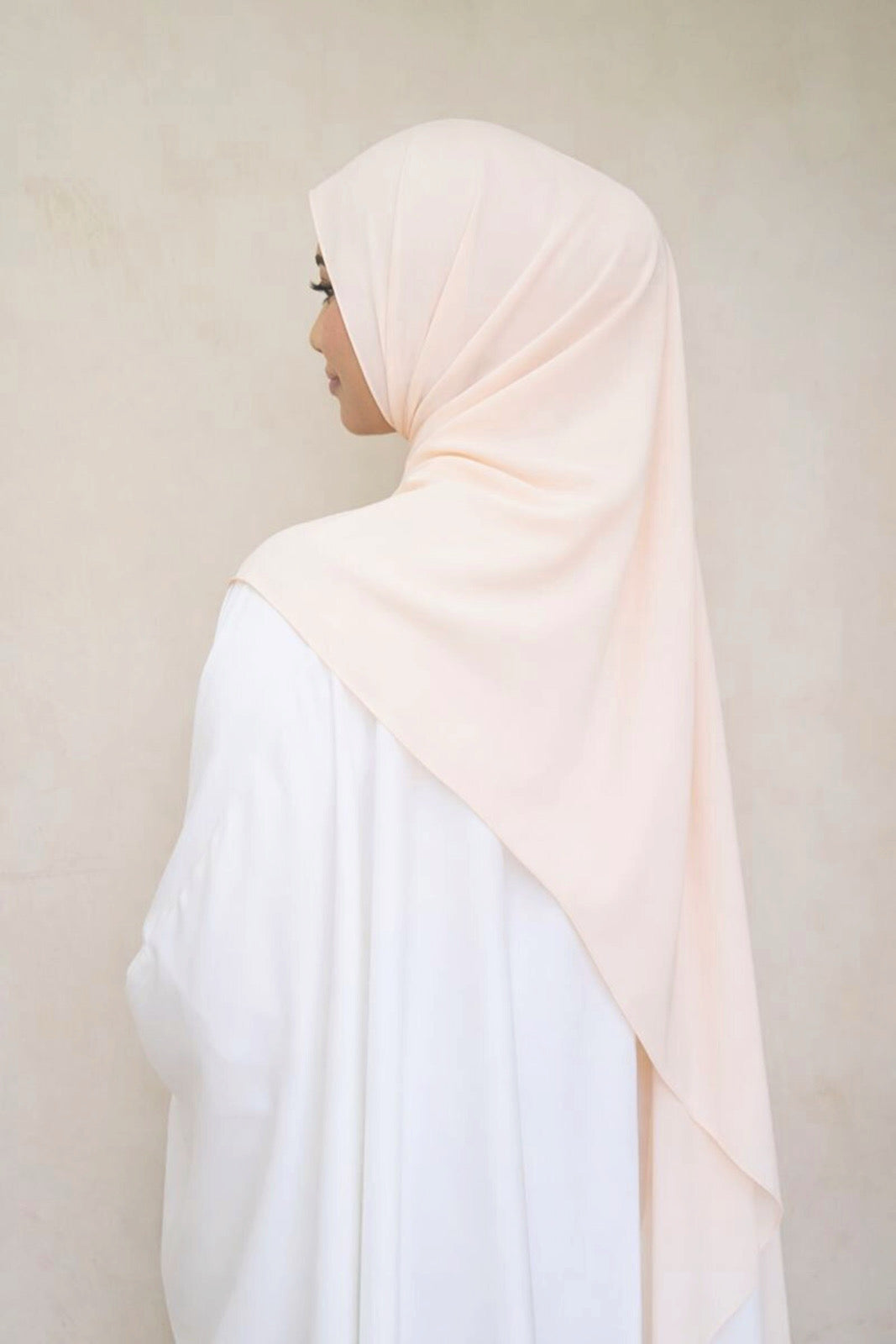 NURA Shawl (Nude Cream)