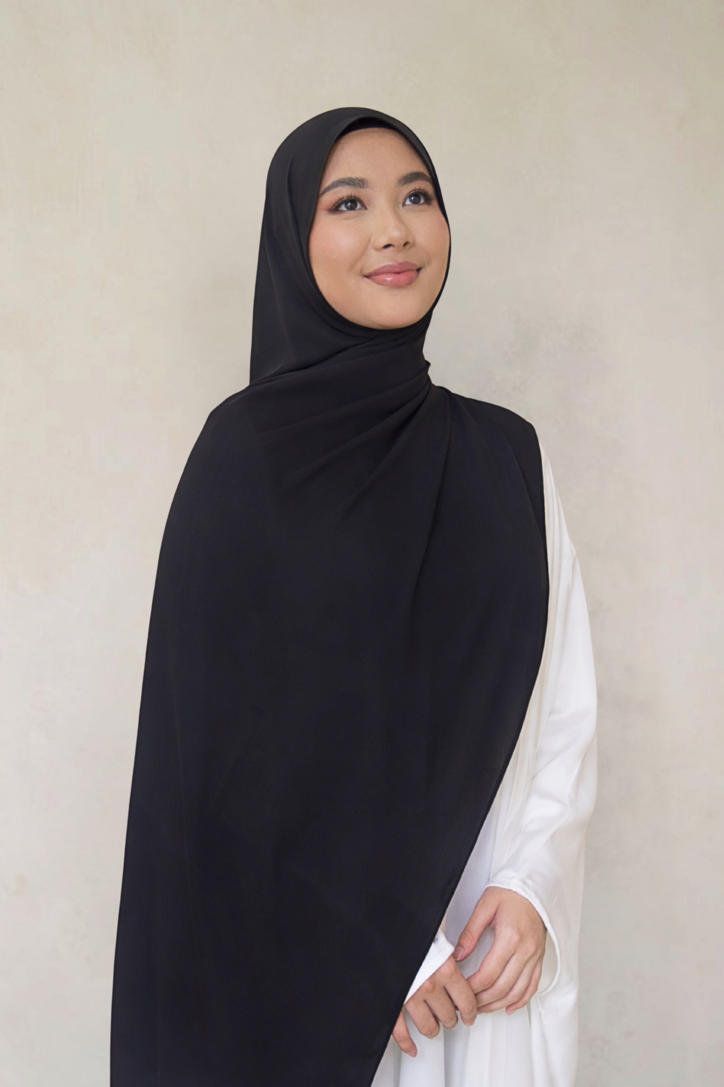 NURA Shawl (Black)