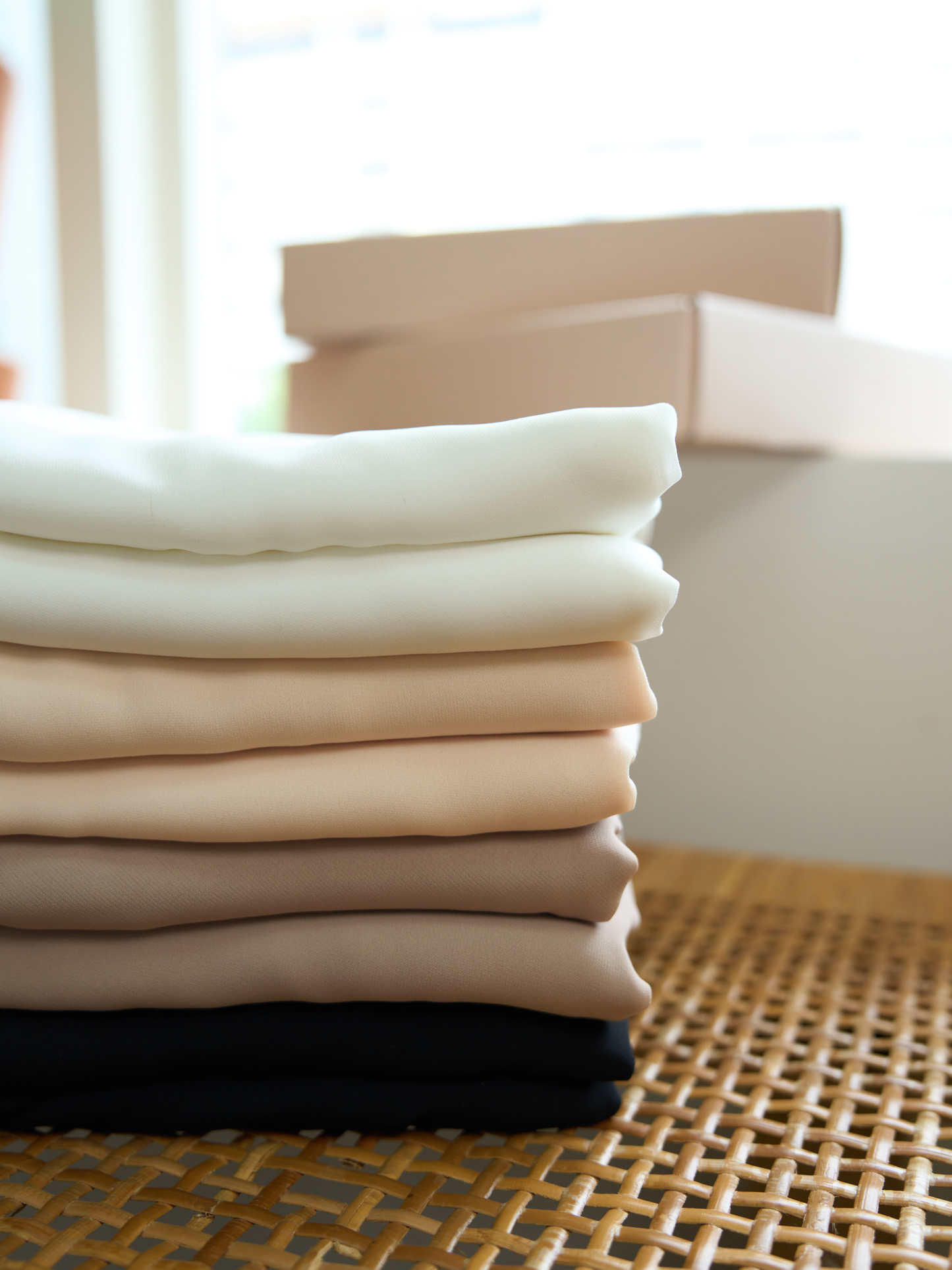 NURA Shawl (Soft Ivory)